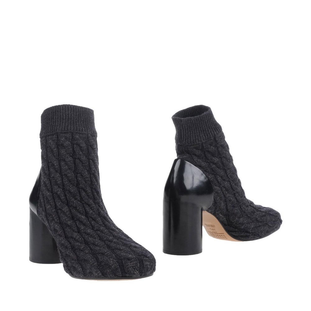  NIB MAISON MARGIELA cable-knit & leather boots